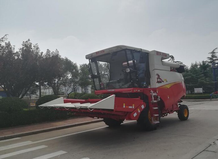 雷沃谷神4YL-5M5玉米收獲機